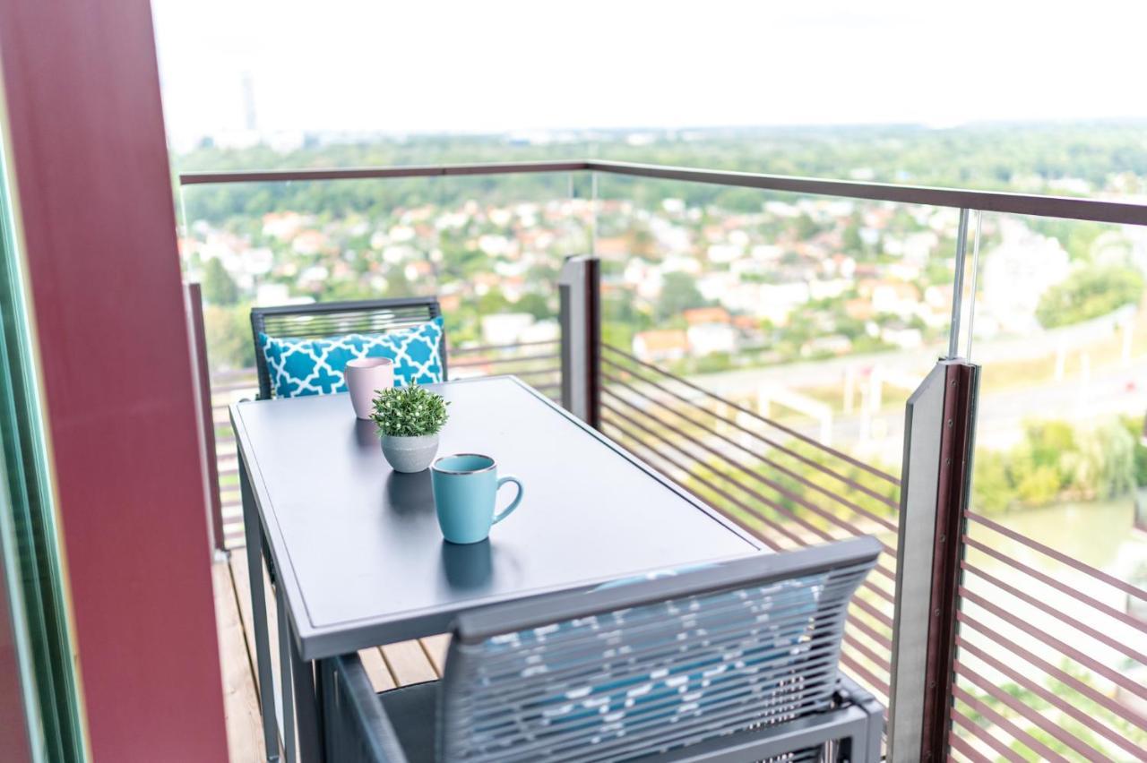 Apartment Over The Roofs Of Vienna Exterior photo